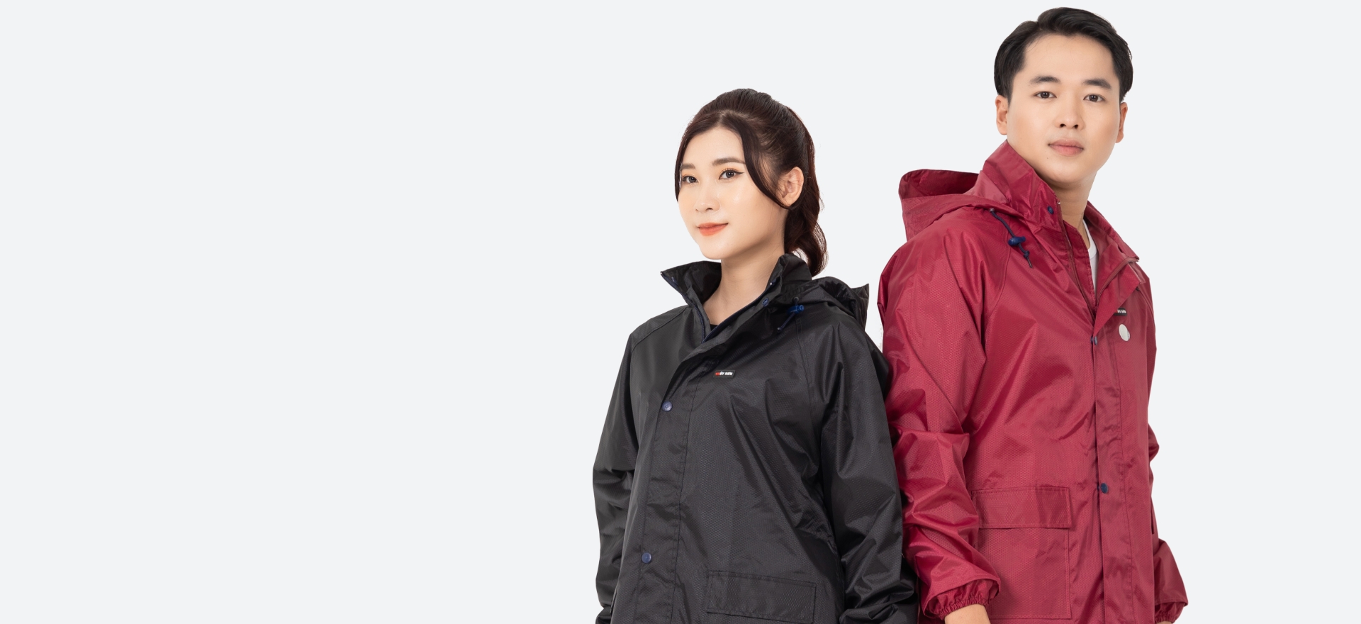 Thuy Son Raincoat has two functions, which can be used to avoid both rain and cold.